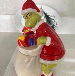 NEW CHRISTMAS DR SEUSS GRINCH COOKIE JAR