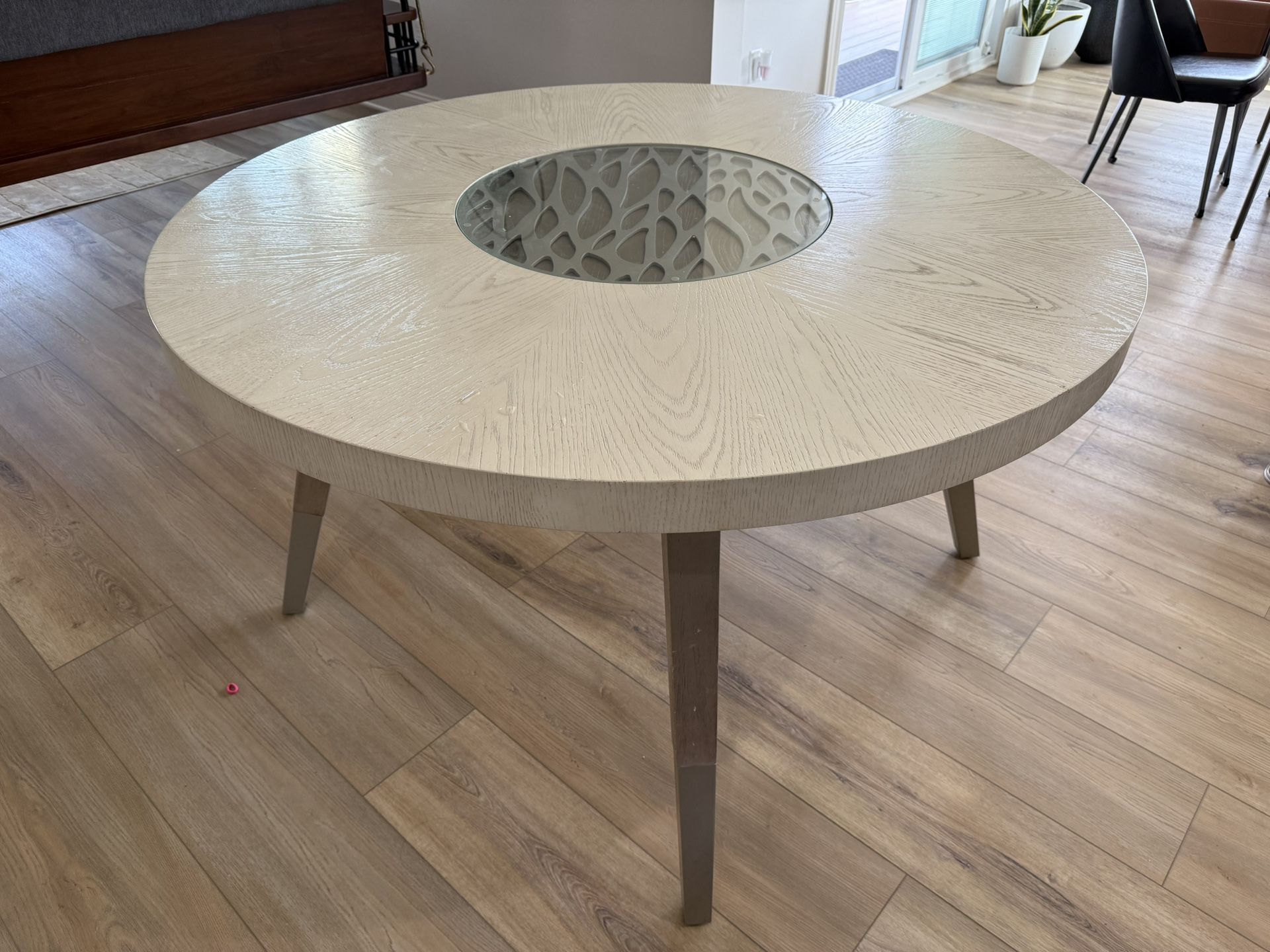 Dining Table Round