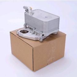 Engine Oil Cooler Assy For VW Touareg Audi A6 Q5 Q7 V6 3.0L Diesel 059,11,70,21R