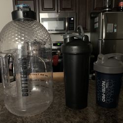 Bundle Bottled Joy 1 Gallon Water Bottle Drink Jug + 2 Blenders 