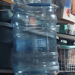 Garrafon Para Agua En Exelentes Condiciones 