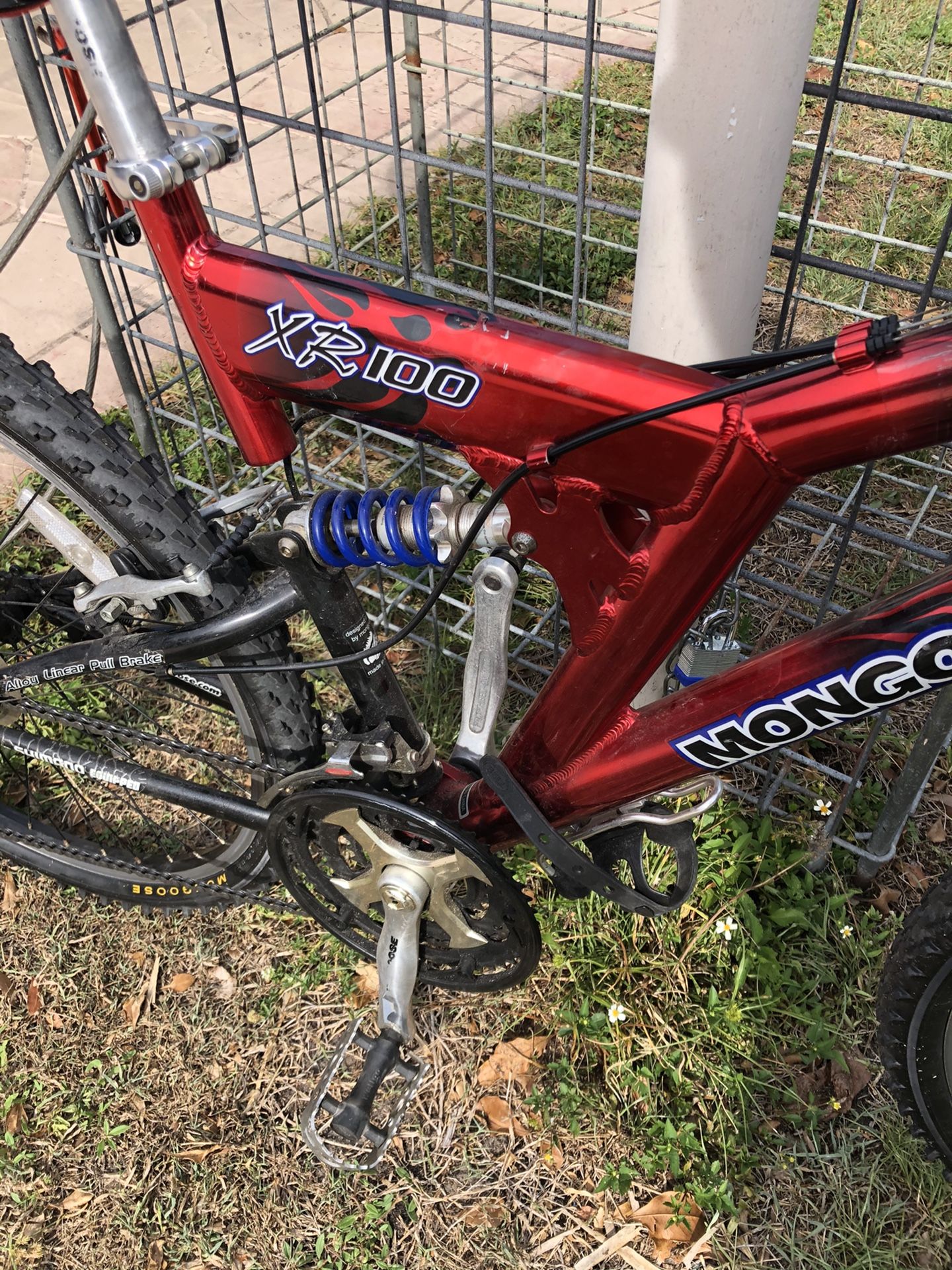 mongoose xr100 mountain bike