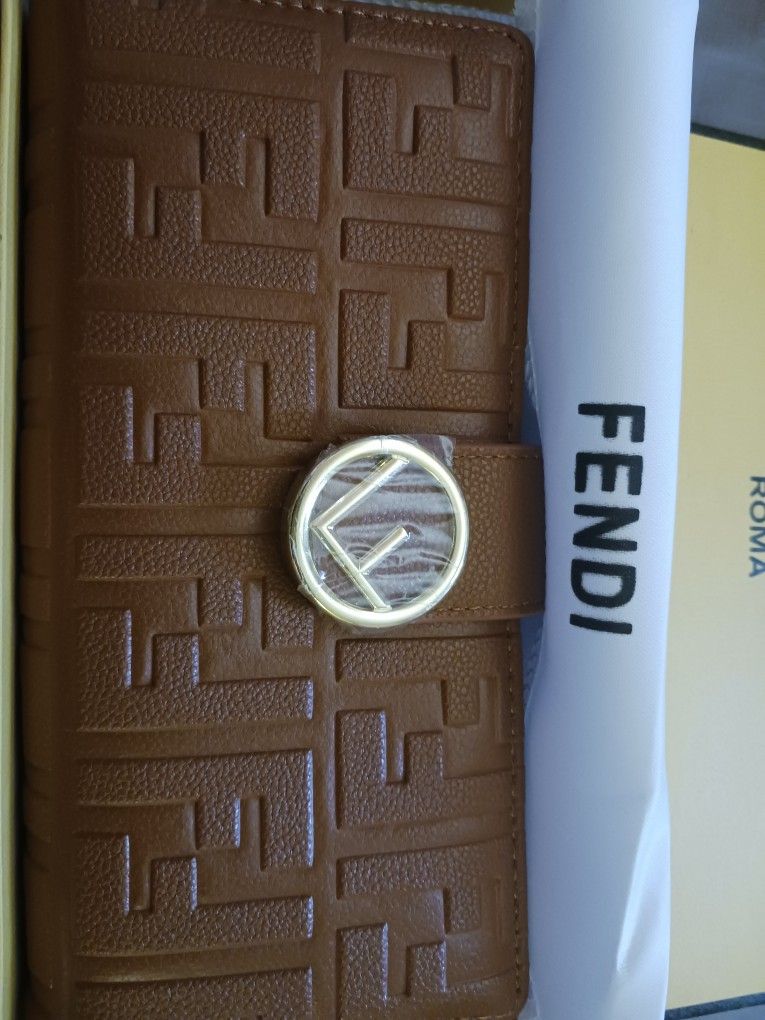 NWT CONAC COLOR WALLET