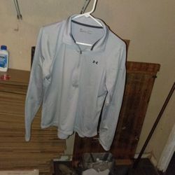 Woman's Fitted Coldgear Large X Under Armor Jacket