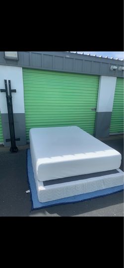 Full Size Bed and Metal Frame