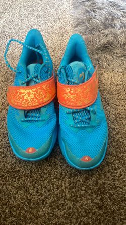 Fox 1 basketball shoes (size 10) barely used