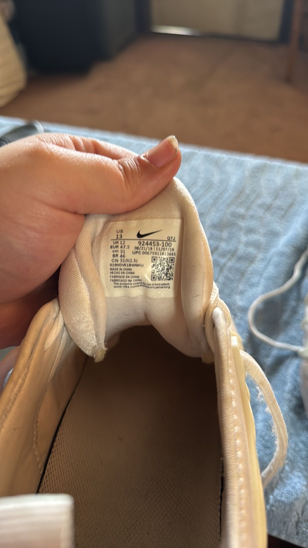 Sneakers