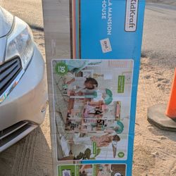 Camila Mansion Dollhouse 