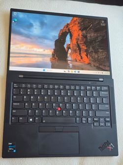 Lenovo Thinkpad X1 carbon Gen 9 Intel core i7-1185G7 16Gb RAM 512Gb SSD Touchscreen