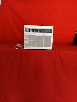 Ac TosHiBA Btu 5000 In God Condition