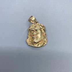 10K Pendant