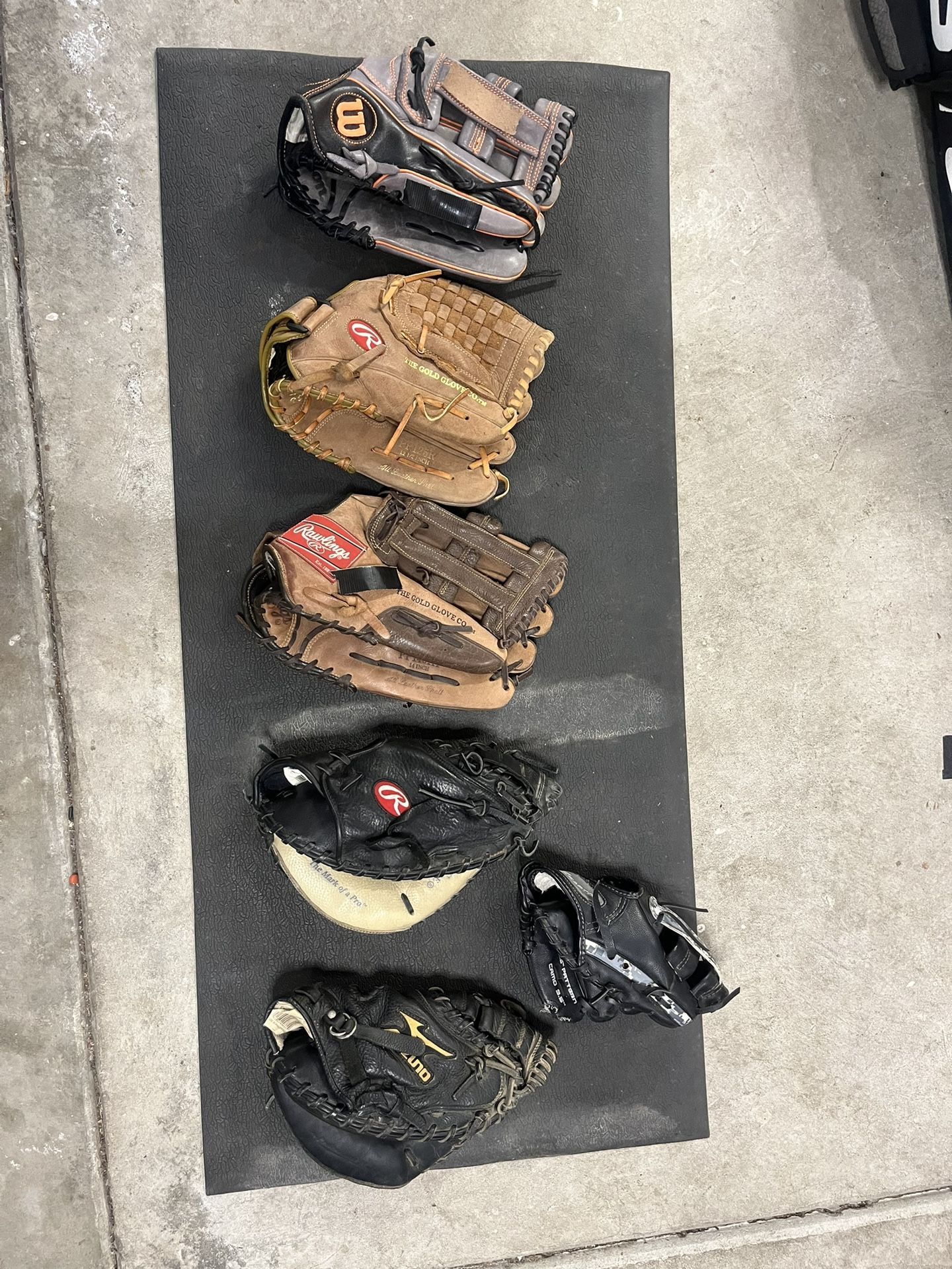 Baseball Glove/ Gloves/ Catchers Glove