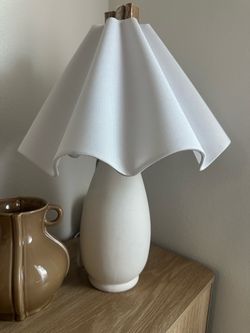 White Ceramic Table Lamp with Wavy Shade NEW Threshold