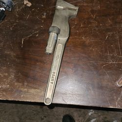 Alignman's wrench