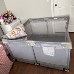 Baby play pen