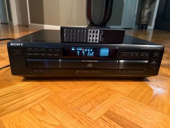 Sony CDP-CE235 5 Disk CD Changer W/Remote (Excellent Condition)