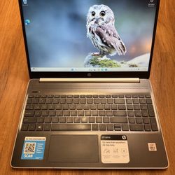 HP Pavilion 15-dy1xxx core i5 10th 16GB Ram 256GB SSD Windows 11 Pro 15.6” UHD Screen Laptop with charger in Excellent Working condition!!!!  Specific