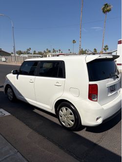 Toyota Scion 2013