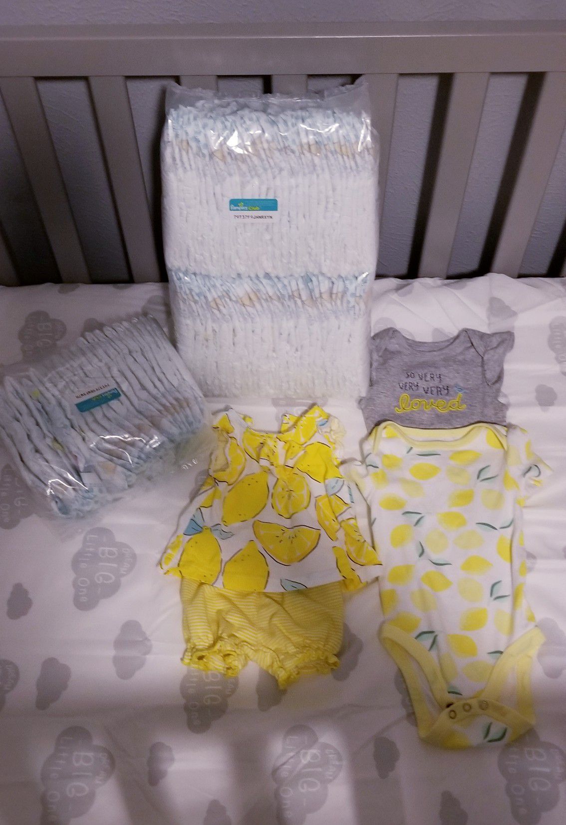 Diapers/Pañales Baby clothes