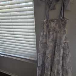 Beautiful dress Bridgerton Style Brand New 