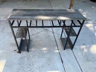 Small desk
