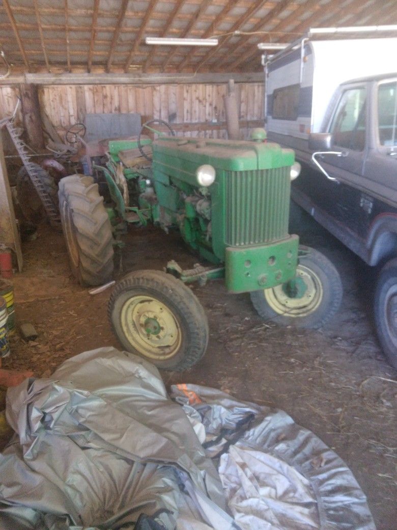 Old John Deer Tractor 