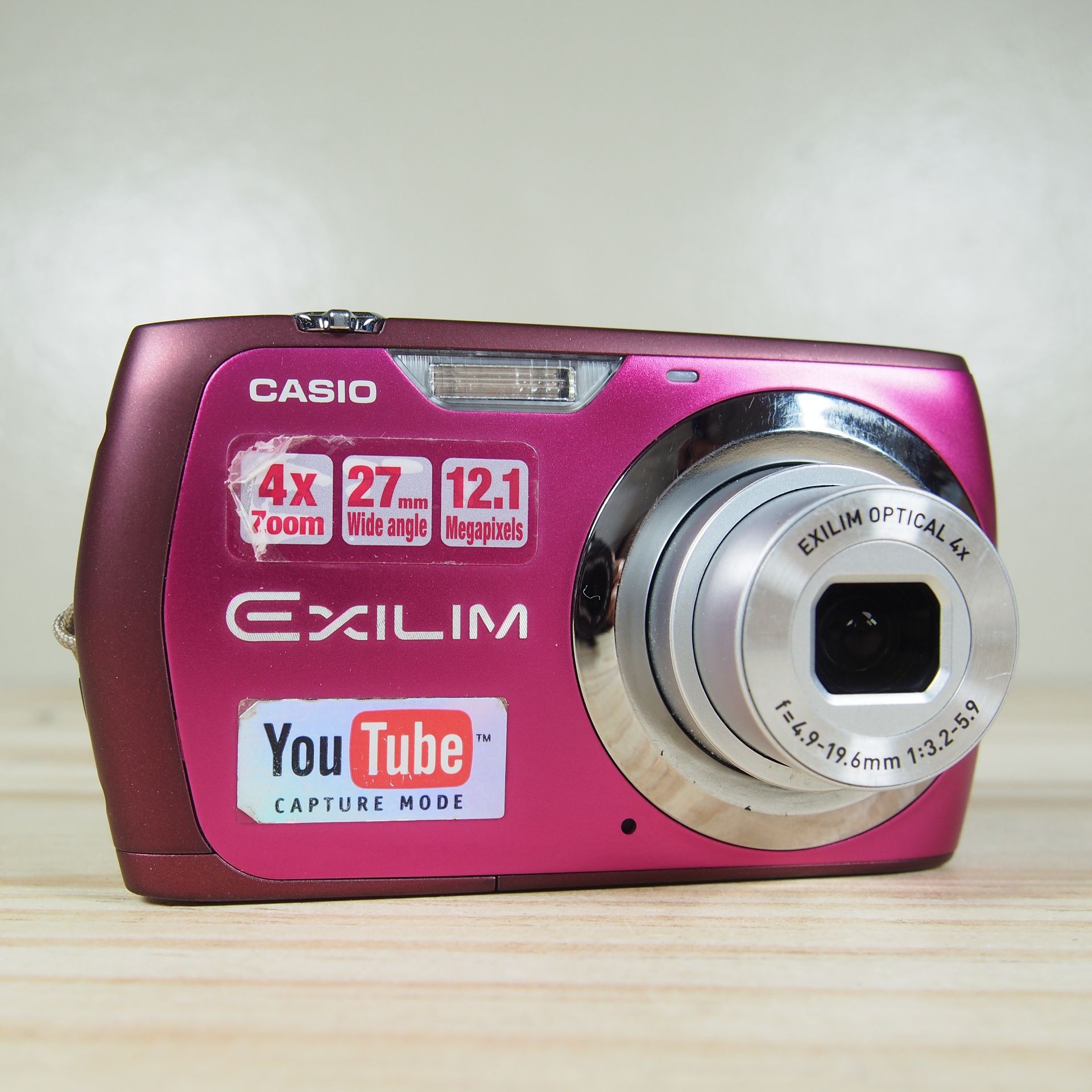 Pink Casio Exilim Megapixels Casio EXILIM EX-Z90 Digital Camera