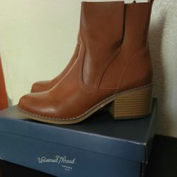 Women Boots 9.5