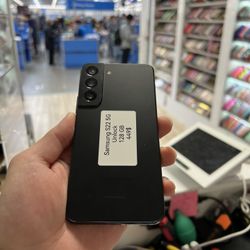 Samsung  S22 5G Unlock 128 GB 399$