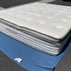 Brand New King Size Mattress ! Avocado Mattress ! Avocado Green Mattress ! Pillow Top Mattress ! Natural Latex Organic Cotton ! Free Delivery