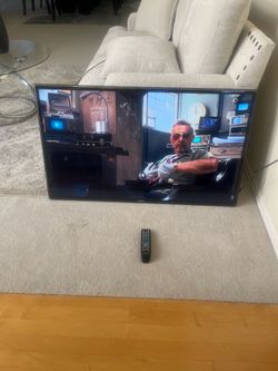 Excellent condition, 46 inch Samsung LCD TV
