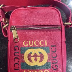 Gucci 574803/525040 Authentic Gucci Cripto Print Leather Messenger/Crossbody Bag