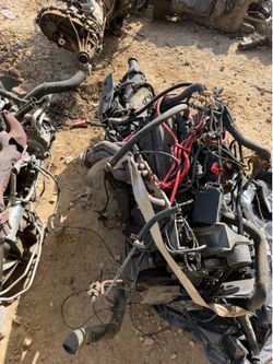 95 Chevy motor 5.7 with 2w dr transmission good parts