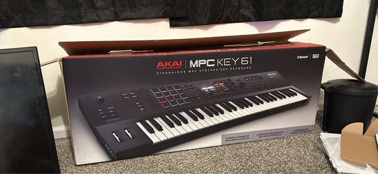Akai MPC Key 61 keyboard (opened/brand new)