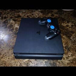 PS4  Console