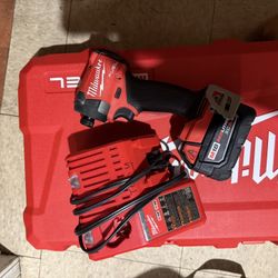 Milwaukee Drill M18 Fuel Brushless 
