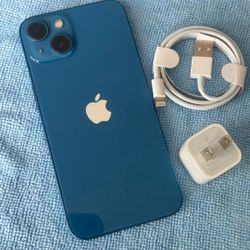 iPhone 13 , 128GB  , UNLOCKED for All Carrier,  Clean And Clear,  Excellent Condition 