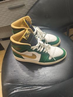 Nike 1s