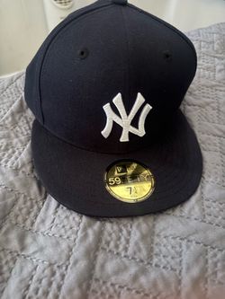 New York Yankees hat