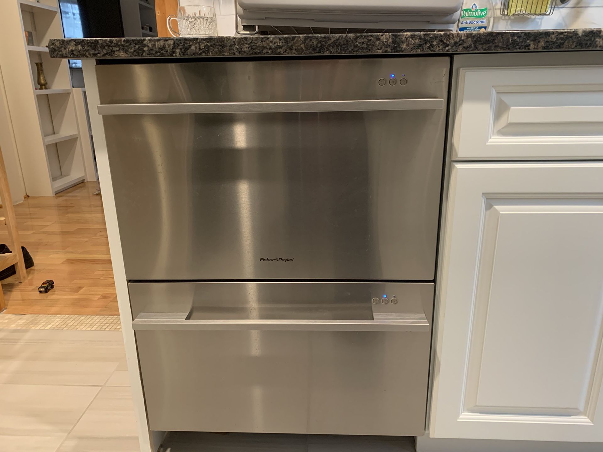 Fisher& Paykel Dishwasher moving need to sell ASAP