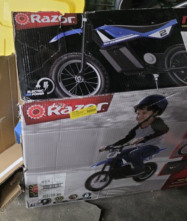 New item at big Dawgg. We got toy, we got, Christmas bags, even things for the moms and Dad's. 
