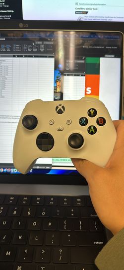 Xbox Controller w/Batteries