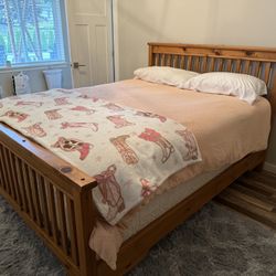 Queen Shaker Style Bed Frame