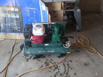 Rolair Air compressor