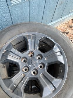 I have this 18” for sale 6 lugs sierra Silverado Tahoe Yukon for sale I’m asking $500 obo