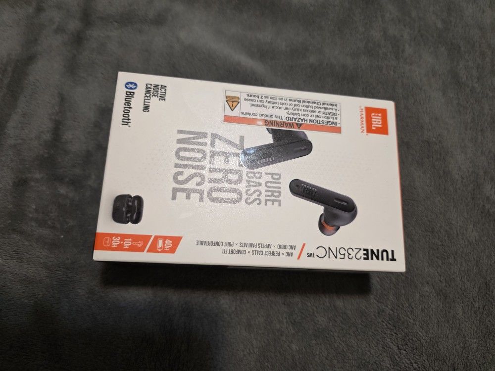 JBL Wirless Earphones 