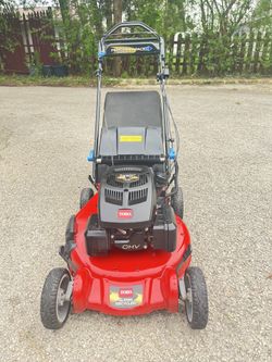 TORO SR LAWNMOWER EXCELLENT CONDITION START AT FIRST PULL WITH ALUMINUM CAST DECK SELF PROPELLED