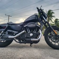 2015 Harley Davidson Iron Sportster Roadster