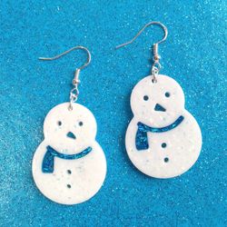 Sterling silver white iridescent glitter snowmen dangle earrings blue scarves