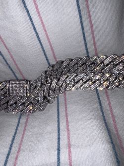 18in moisanite vvs1 Cuban link chain